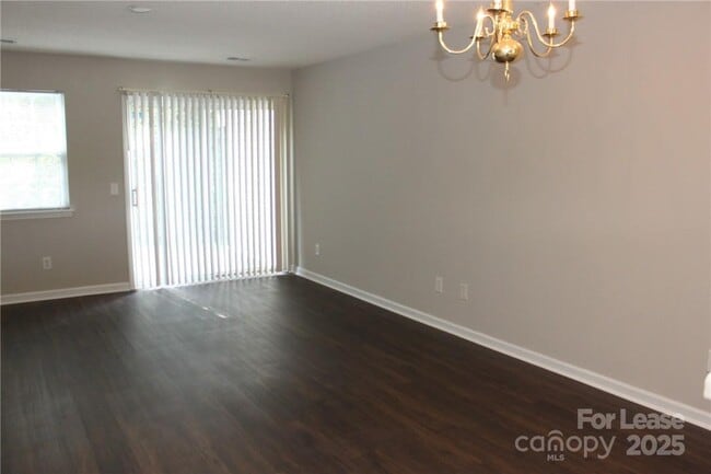 Building Photo - 17013 Turning Stick Ct