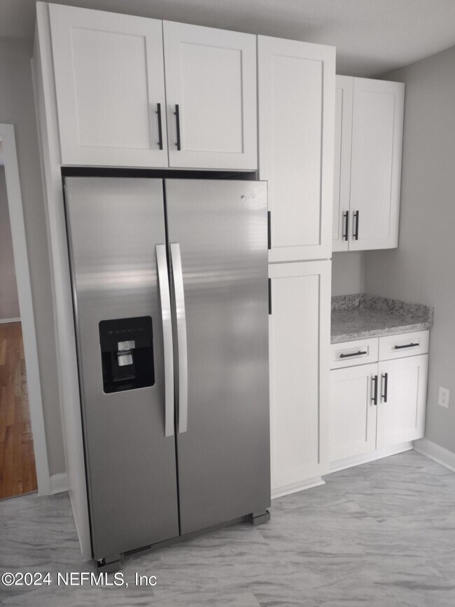 Foto del edificio - 1552 Naldo Ave