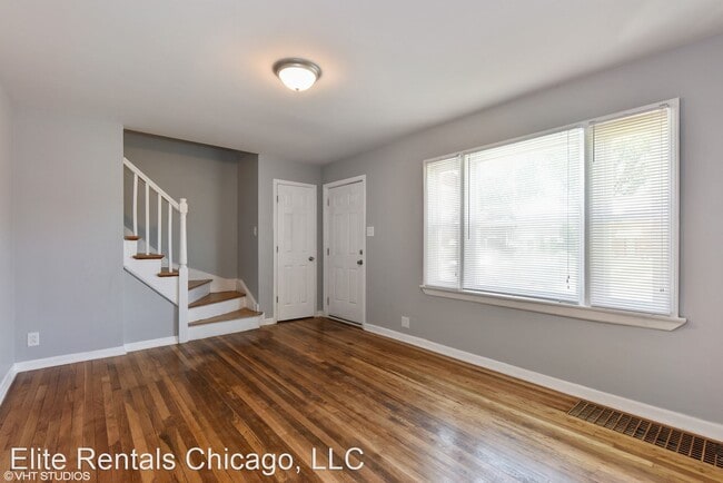 Building Photo - 3 br, 1 bath House - 9539 S. Euclid Ave.
