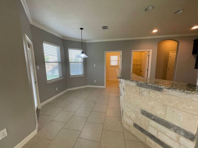 Building Photo - LOVELY 3 BR / 2.5 BATH IN THE GATED COMMUN...