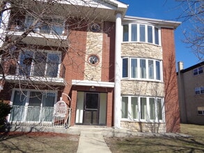 Building Photo - 8130 Marion Dr