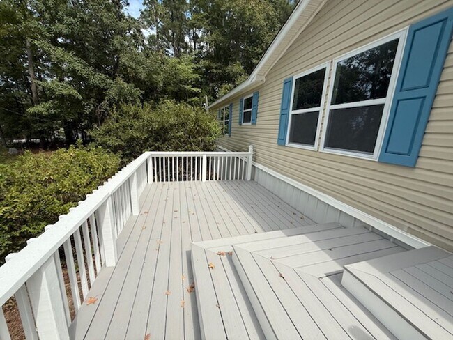 Foto del edificio - 901 Green Meadow Dr