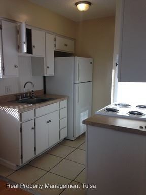 Building Photo - 115 E 16th St