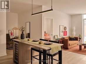 Building Photo - 65 Trinity St