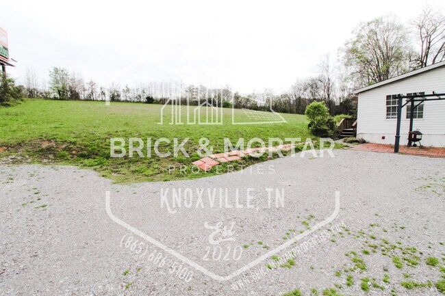 Foto del edificio - 625 Union School Rd
