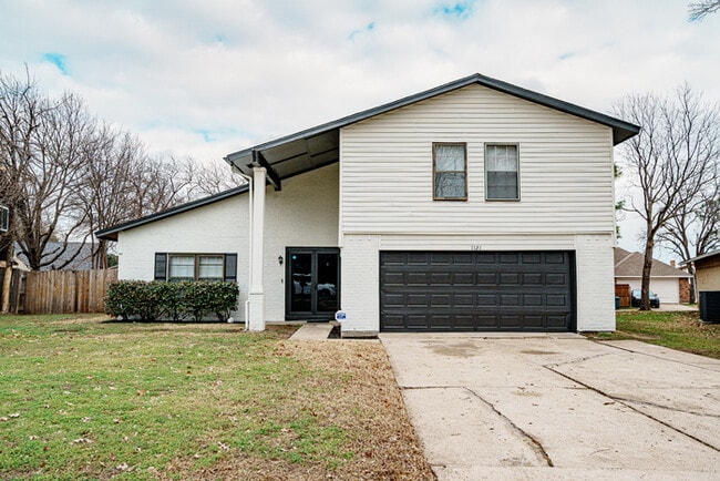 Photo - 1121 Via Del Rey House