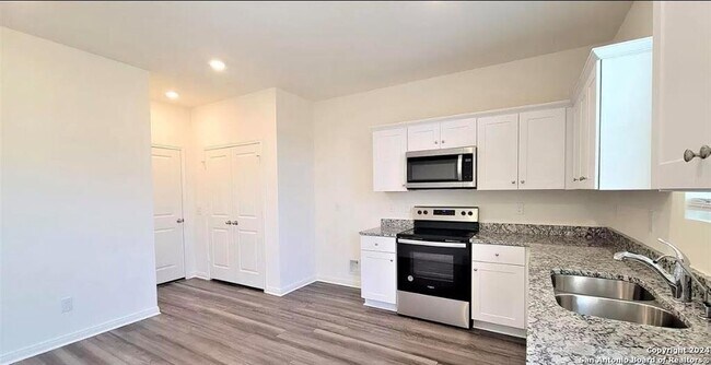 Foto del edificio - 14363 Elkhorn Crest