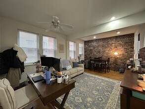 Building Photo - 6 Cleveland Pl