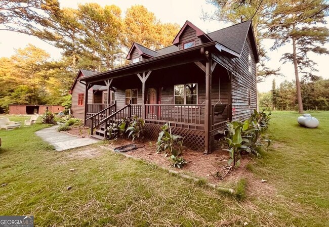 Foto del edificio - 559 Stringer Rd