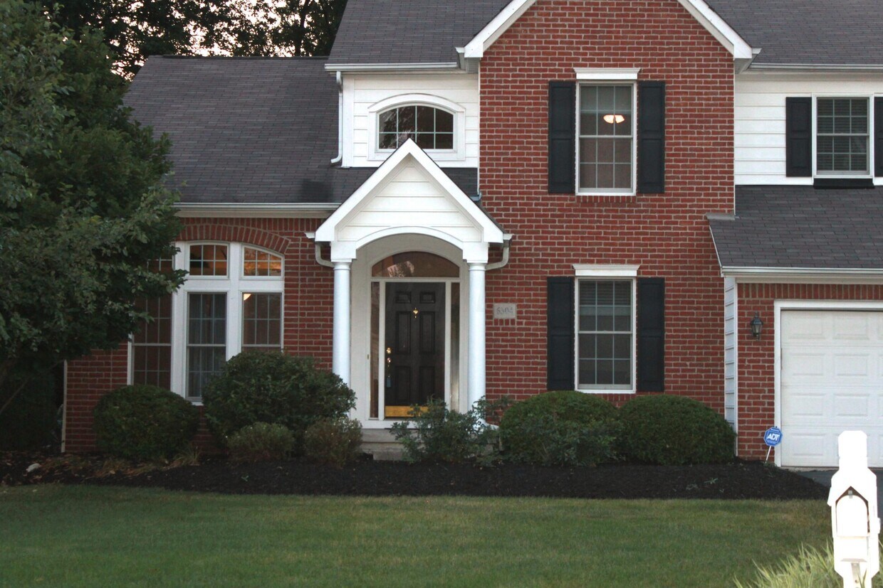 Primary Photo - 6304 Commonwealth Dr