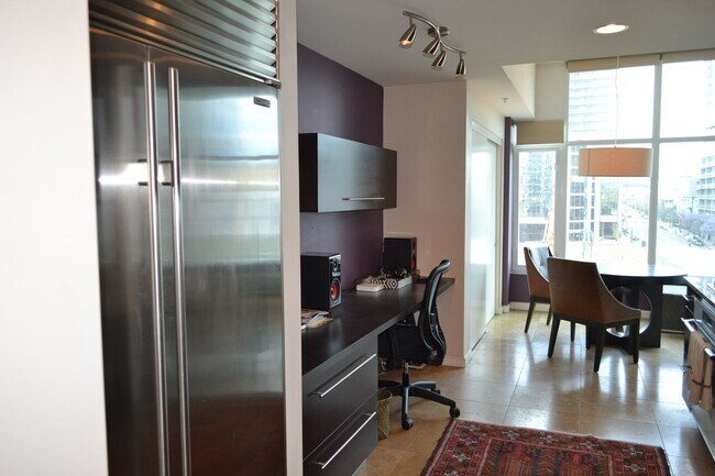 Foto del edificio - Stylish Studio Loft in Sapphire Tower – Do...