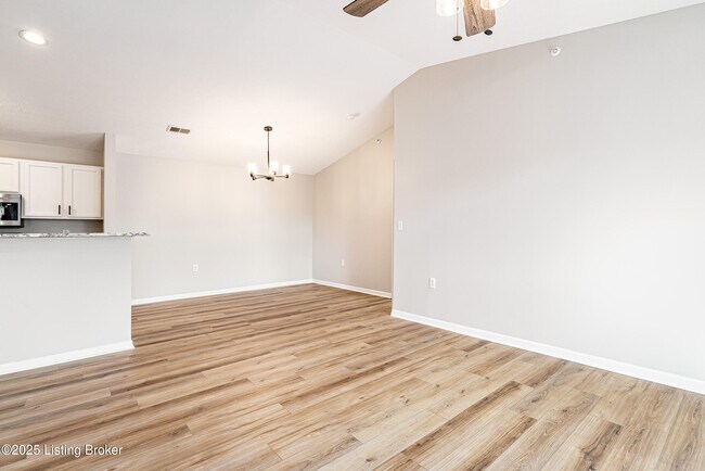 Foto del edificio - 5307 Rolling Rock Ct