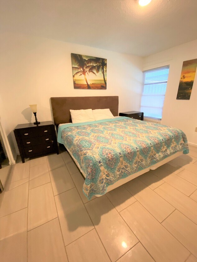 Foto principal - 11352 Summerwinds Ct