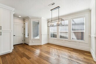 Building Photo - 3243 S Sedgebrook Ln