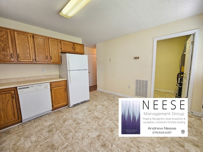 Building Photo - 640 Wyndale Rd