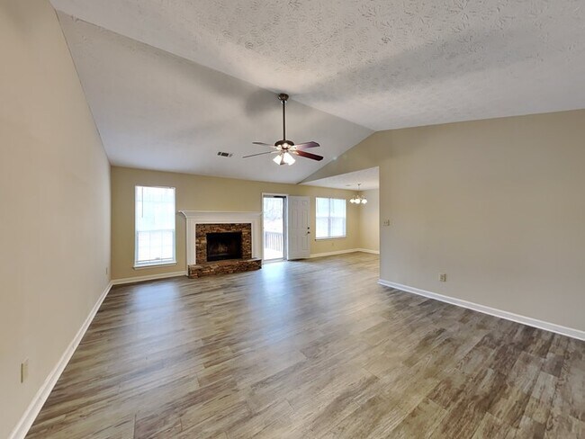 Building Photo - 411 Fieldgreen Dr