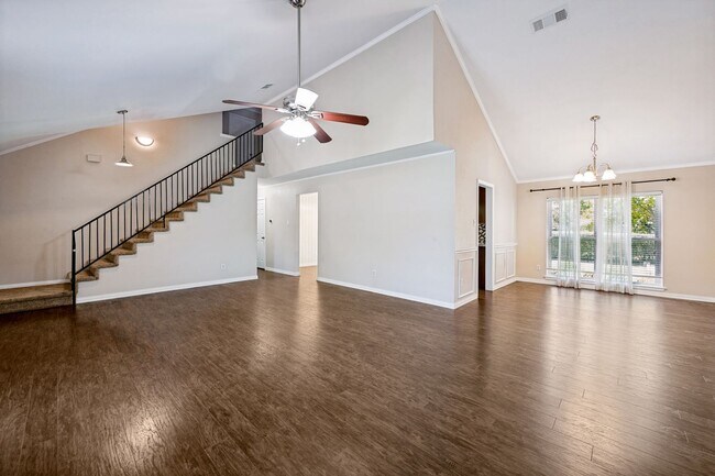 Foto del edificio - 400 Harrington Ln