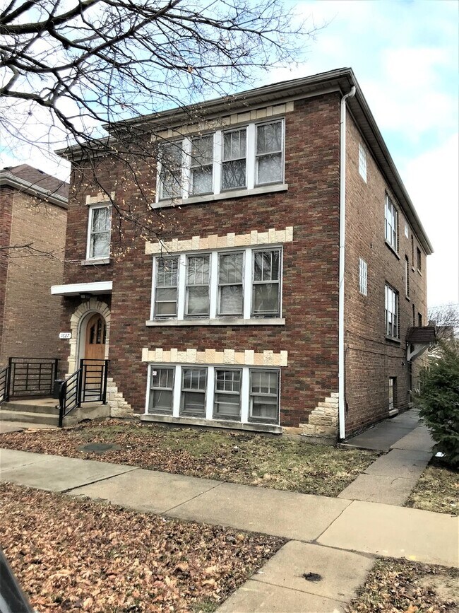 Building Photo - 1627 Kenilworth Ave