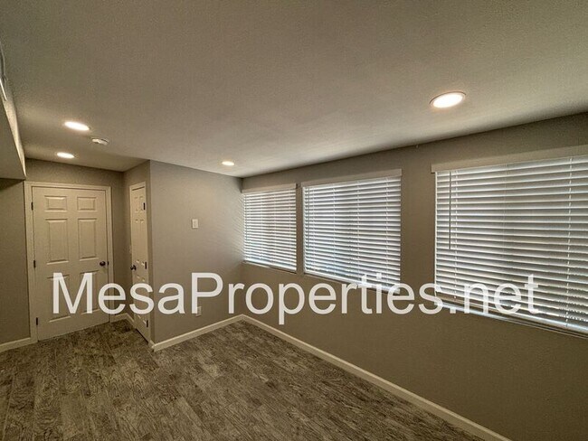 Foto del edificio - 930 Jadestone Ln