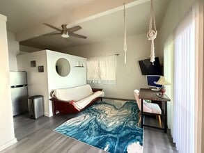 Building Photo - 87-3186-3186 Carissa Rd