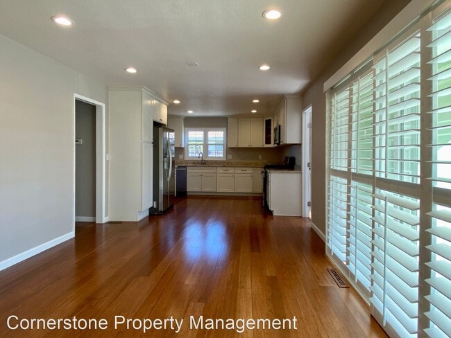 Foto del edificio - 4 br, 2.5 bath House - 2236 Dianne Dr