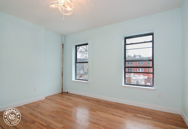 Building Photo - 637 St Marks Ave