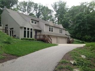 Primary Photo - 2 E Clarkson Rd
