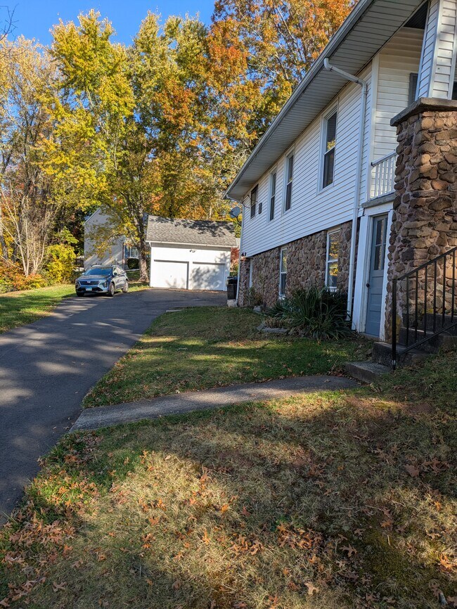 Foto del edificio - 34 New Britain Ave