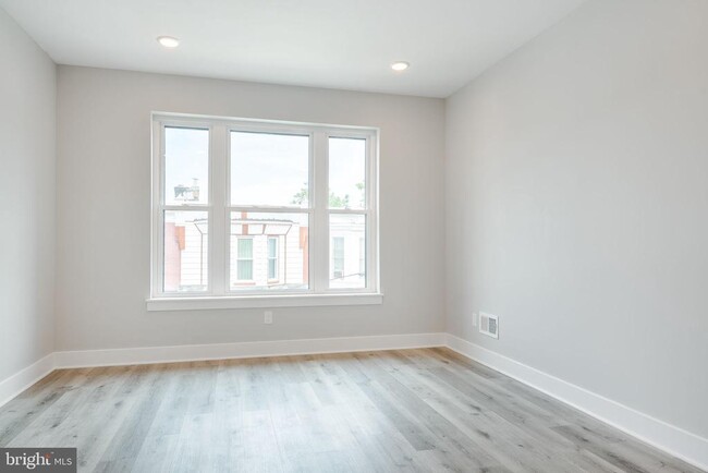 Building Photo - 5122 Ranstead St