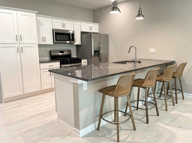 Building Photo - Howard Meadow Apartment Homes
