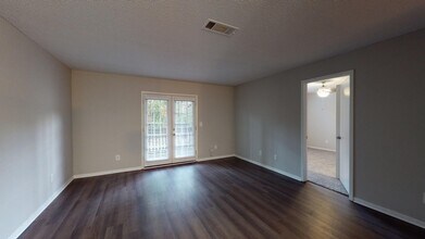 Interior Photo - Hickory Run