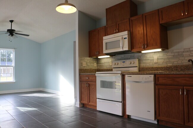 Foto del edificio - 14 Laurel Leaf Ln