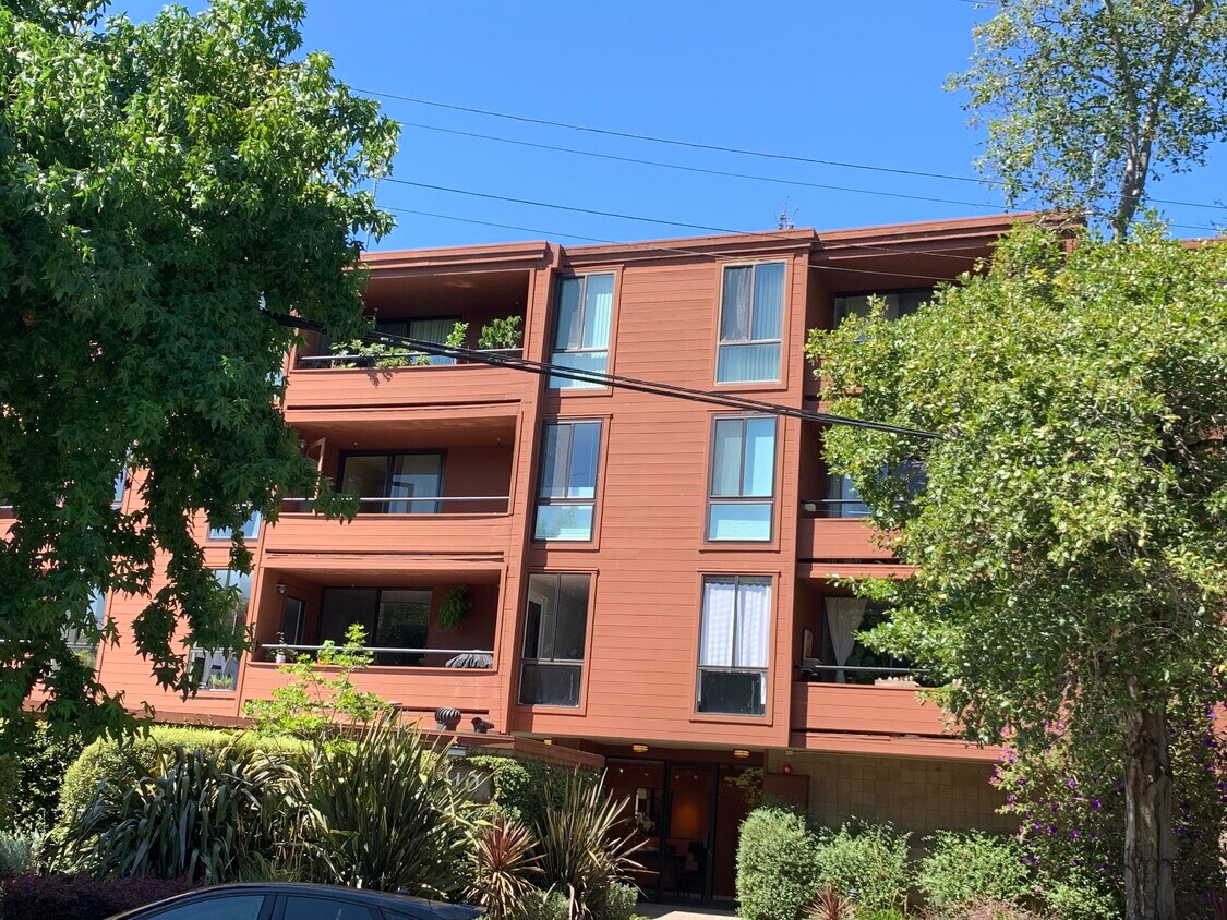 1210 Bellevue Ave Unit 205, Burlingame, CA 94010 Condo for Rent in