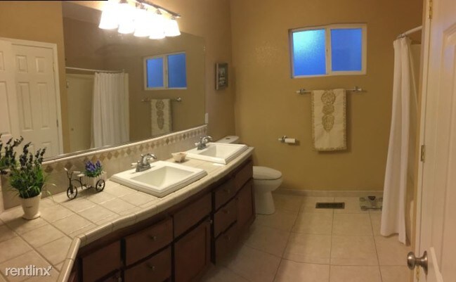 Foto del edificio - 4 br, 2 bath House - 18640 Oak Grove Rd