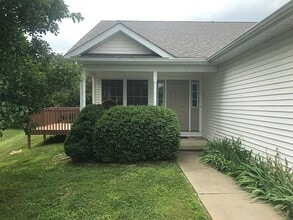 Building Photo - 4626 S Sparrow Ct