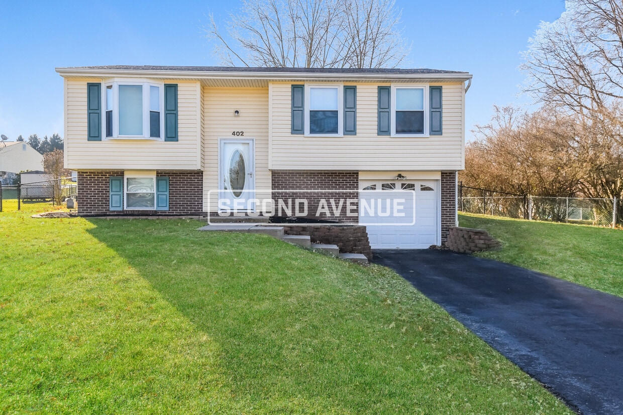 Primary Photo - 402 Lehigh Dr