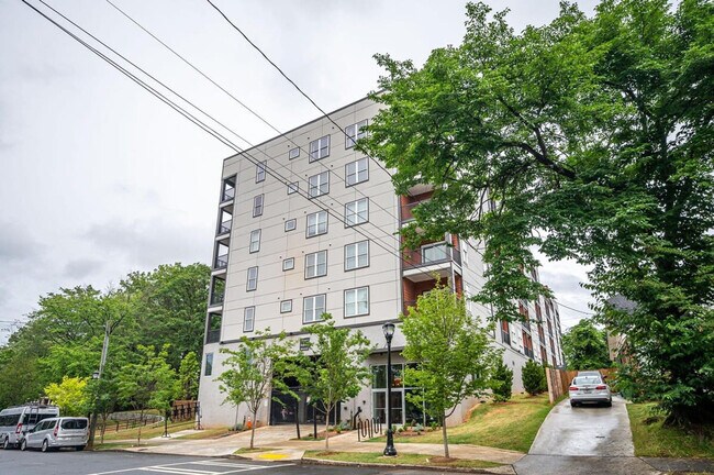Foto del edificio - 525 Parkway Dr NE