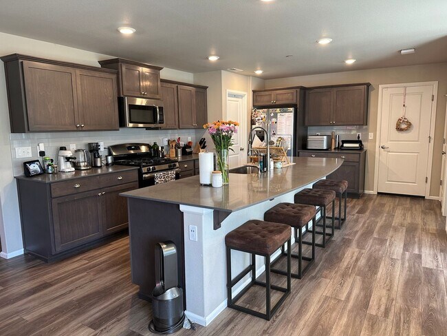 Foto del edificio - 3508 Hoffman Hill Blvd