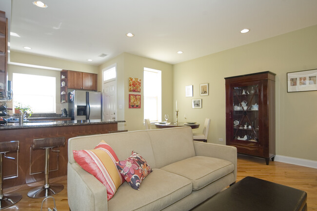 Foto del edificio - 3247 W Cullom Ave