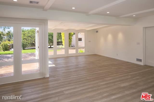 Building Photo - 535 N Tigertail Rd