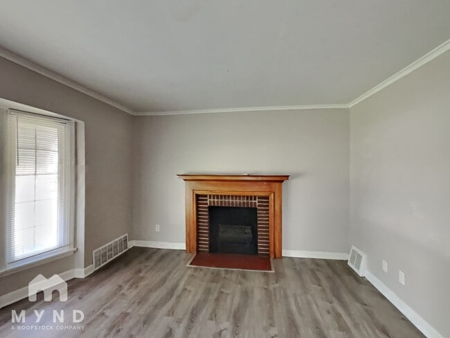 Building Photo - 1082 Lilley Ave