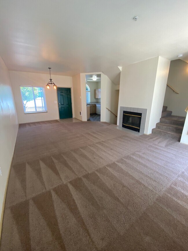 Foto del edificio - 6304 Barstow Ln SE