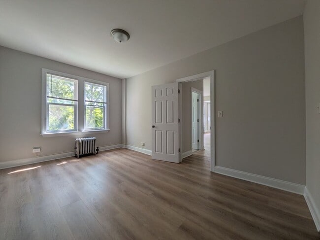 Building Photo - 2600 N Kimball Ave