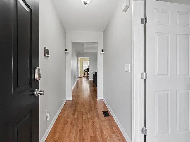 Building Photo - 509 Harold Prewett Dr