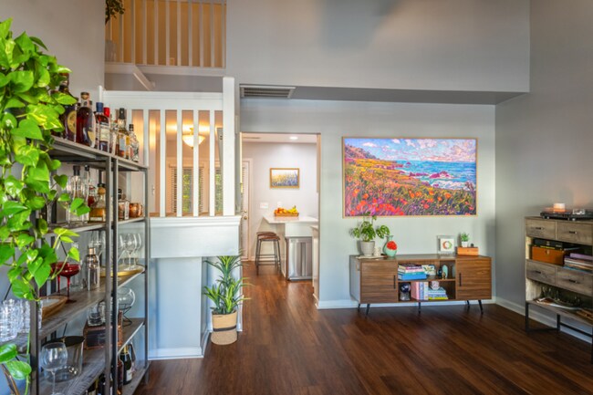 Foto del edificio - 573 Tayrn Dr