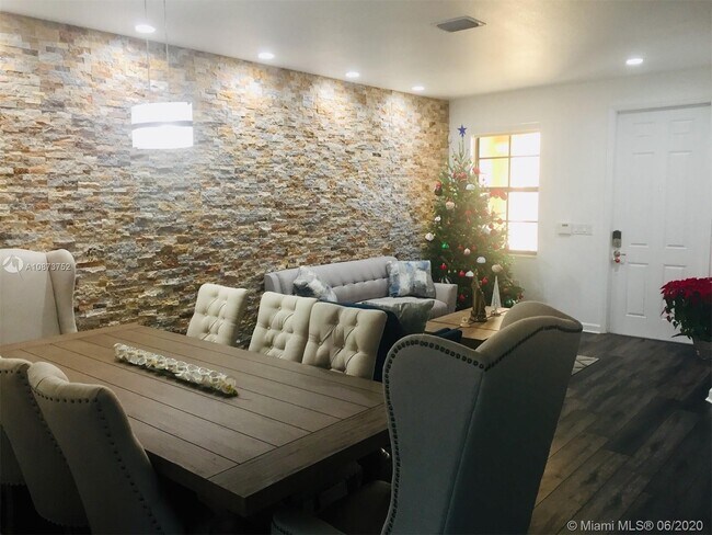 Foto del edificio - 11313 NW 88th Terrace