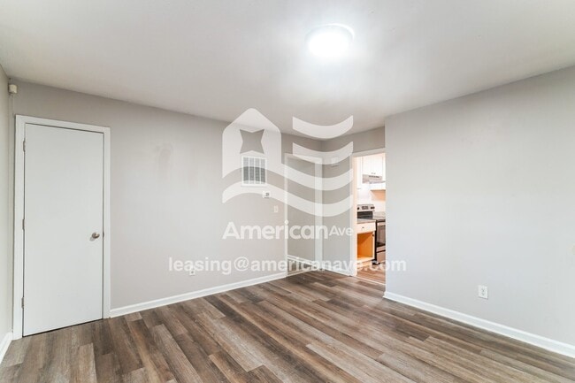 Building Photo - 912 Old Oak Dr