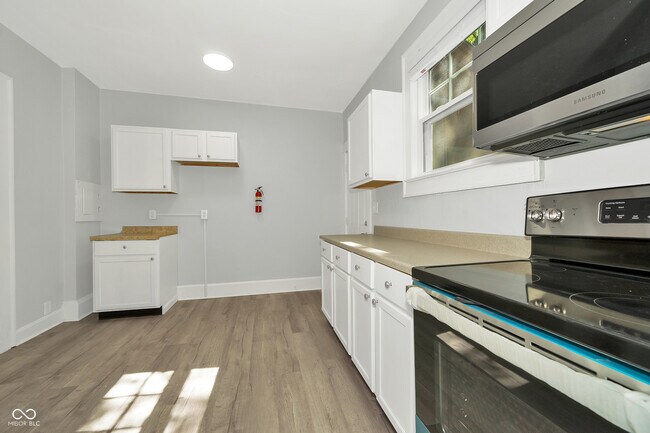 Foto del edificio - 3343 Carrollton Ave