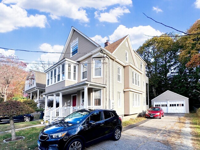 Foto del edificio - 76 Nichols Ave