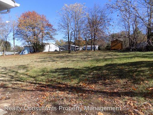 Building Photo - 1031 Shalimar Dr